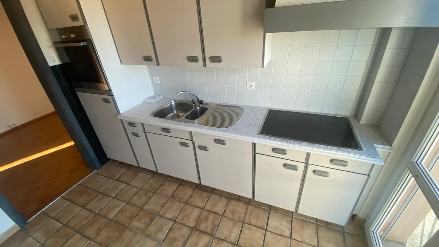 2,5-Zimmer-Wohnung in Vendlincourt mit großem Gemeinschaftsgarten - Foto 3 von 18