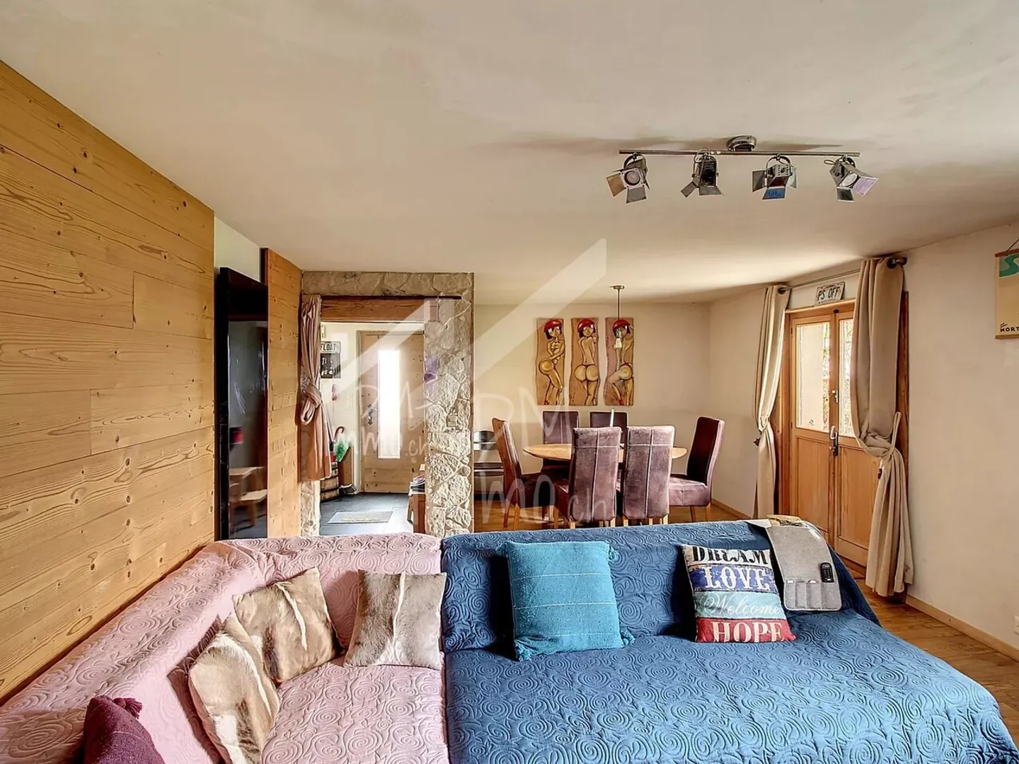 Casa ideale per affitti stagionali - reddito Fr. 30.000 / anno (200 notti) - Foto 4 di 11