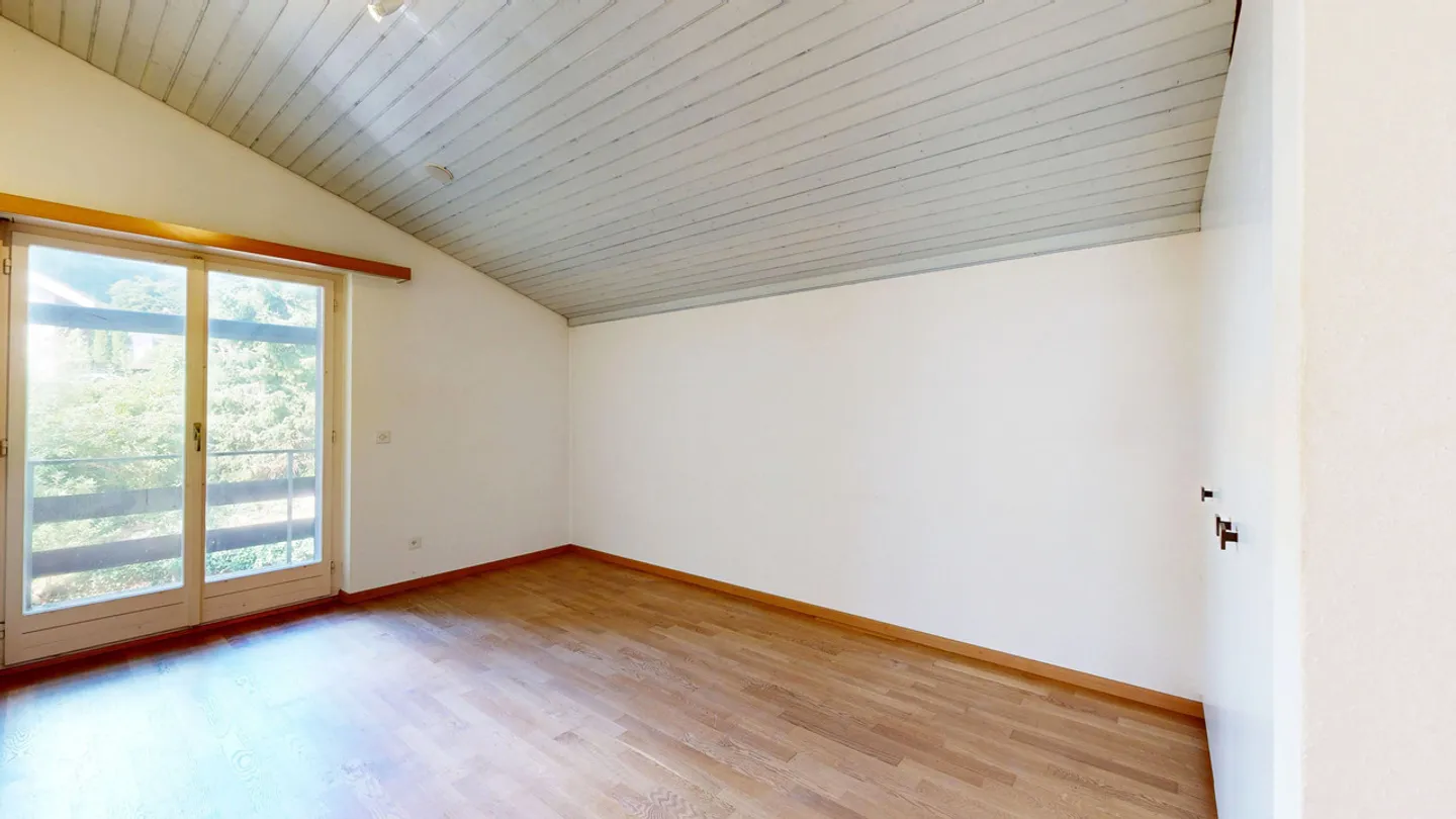 Grande casa unifamiliare di 6,5 stanze con garage - Foto 6 di 23