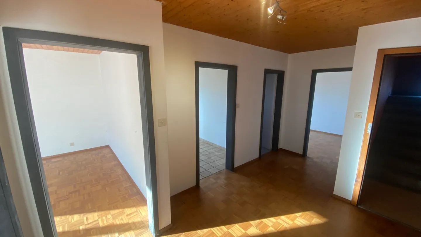 2,5-Zimmer-Wohnung in Vendlincourt mit großem Gemeinschaftsgarten - Foto 10 von 18