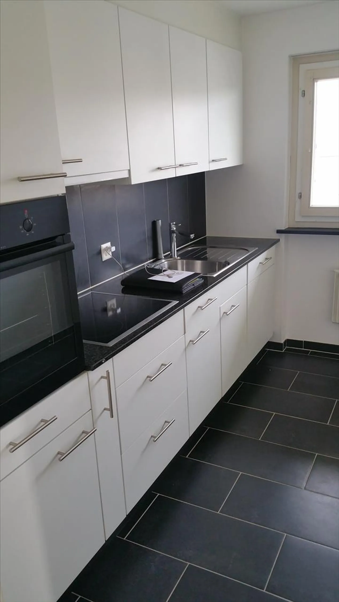 Appartamento conveniente con vista - Foto 3 di 6