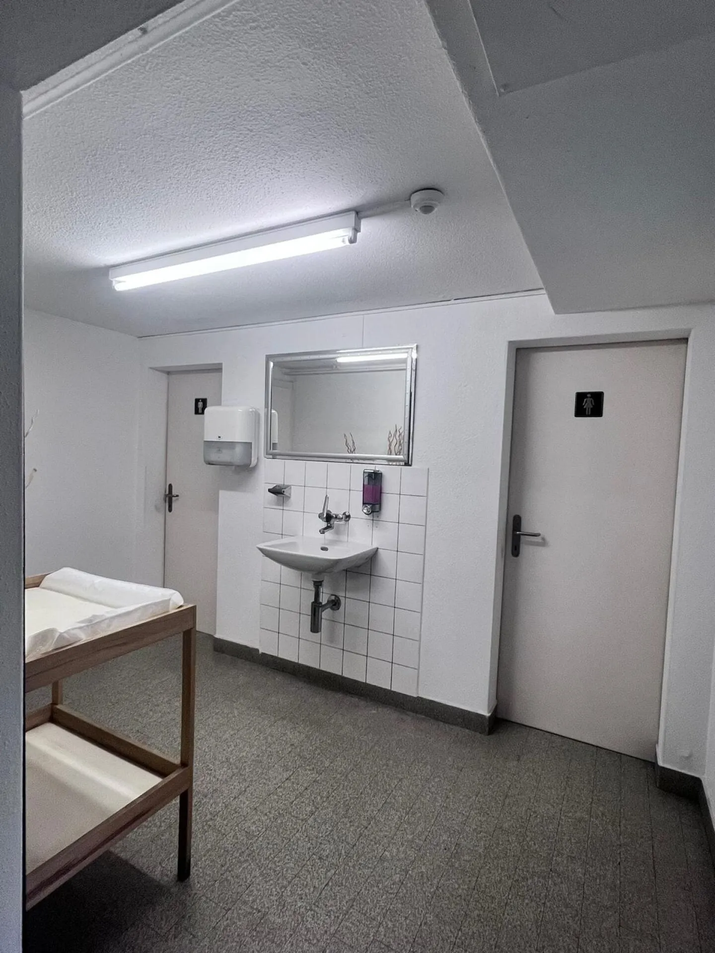 Investissement avec un avenir - entièrement loué et rénové - Photo 14 sur 15