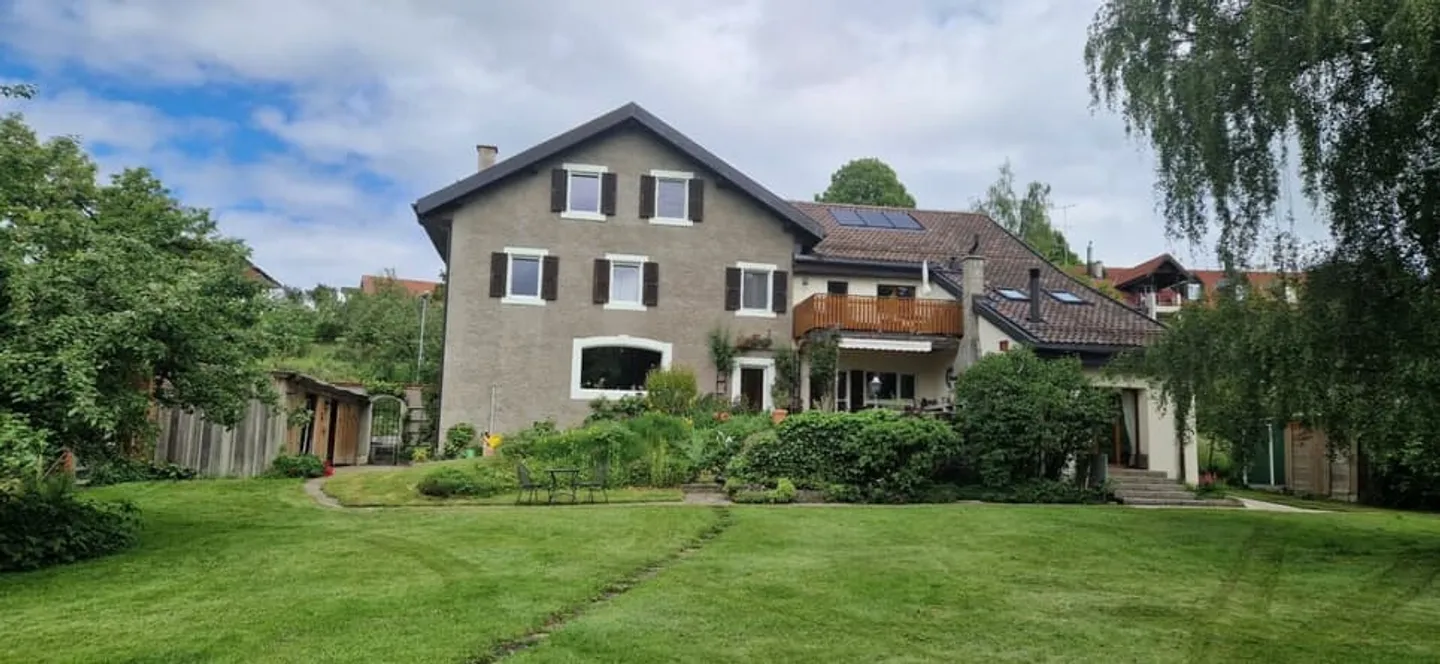 Rental House - Photo 3 of 13