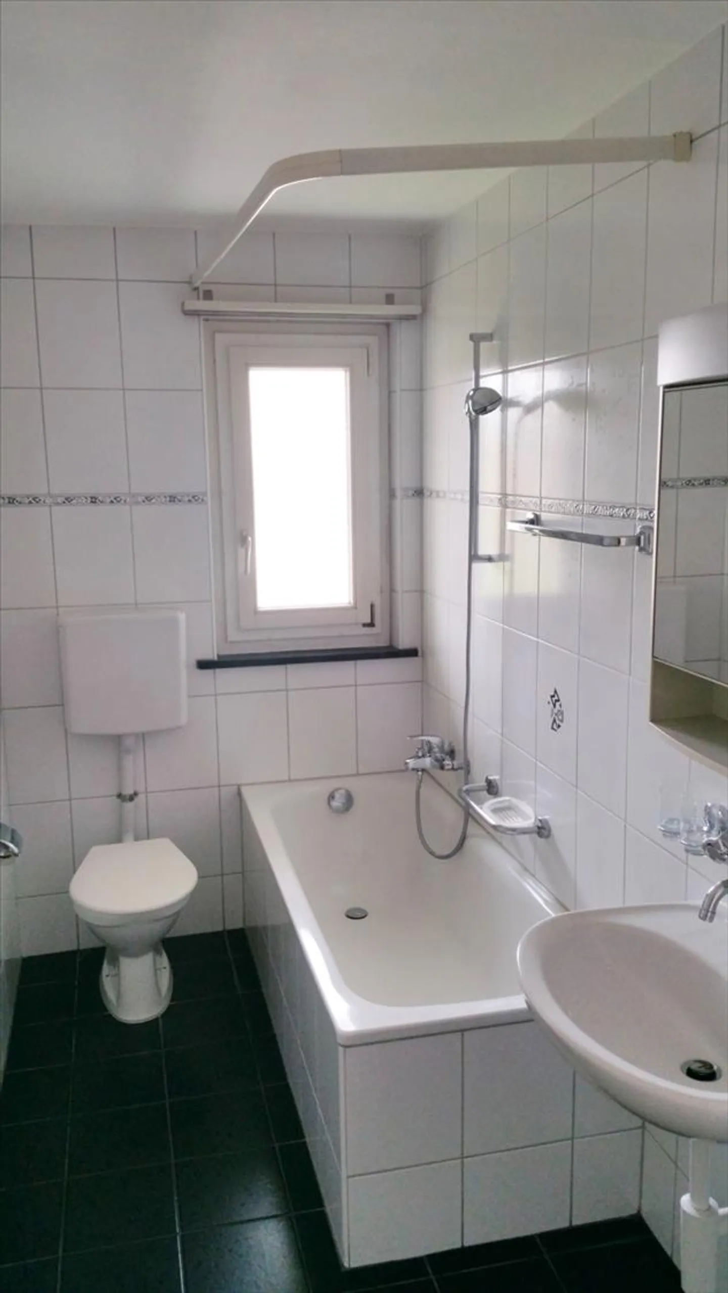 Appartamento conveniente con vista - Foto 4 di 6
