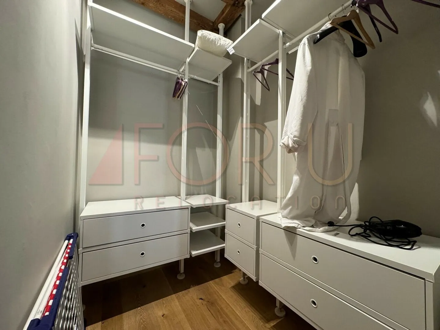FOR INVESTOR - Very beautiful modern 3-room loft in Pâquis - Photo 6 of 8