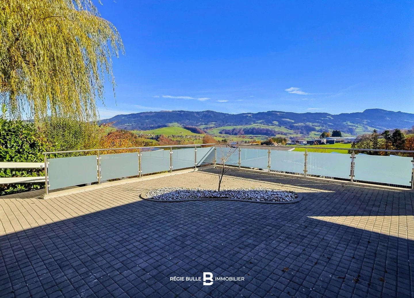 Villa Stupenda con Vista Lago - Foto 3 di 13