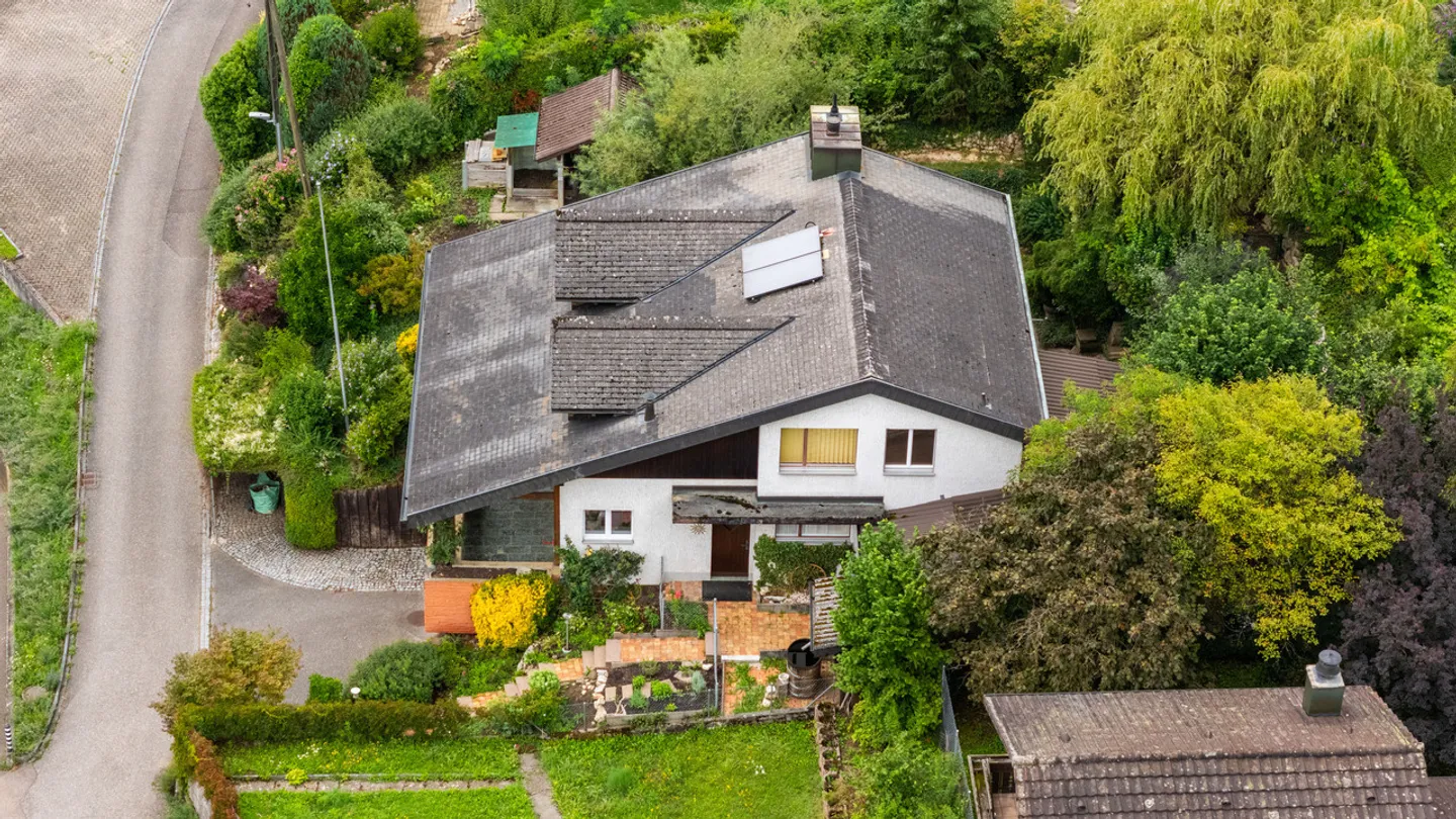 Grande casa unifamiliare di 6,5 stanze con garage - Foto 20 di 23