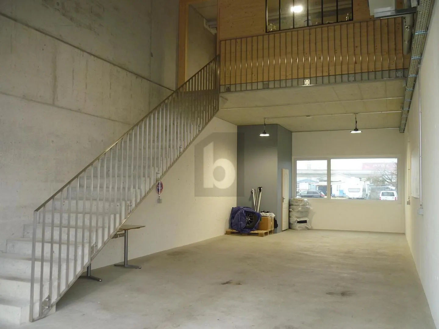 Mischgenutztes Gebäude mieten - Foto 3 von 6