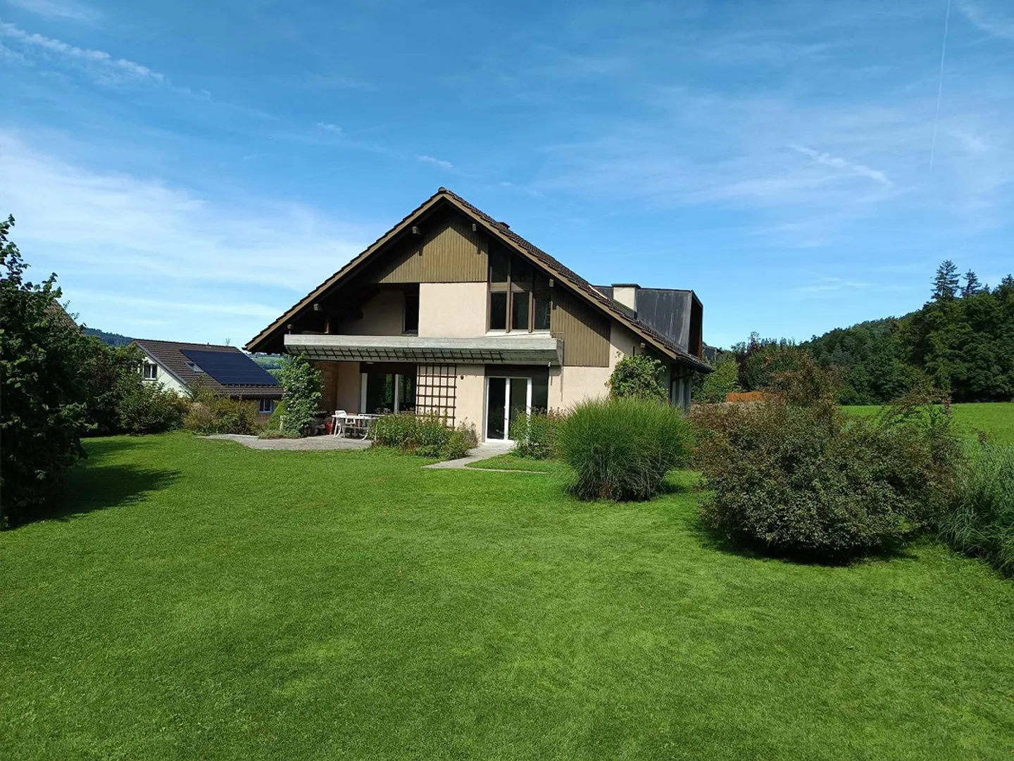 6.5 Room Detached Family House - Photo 1 of 18