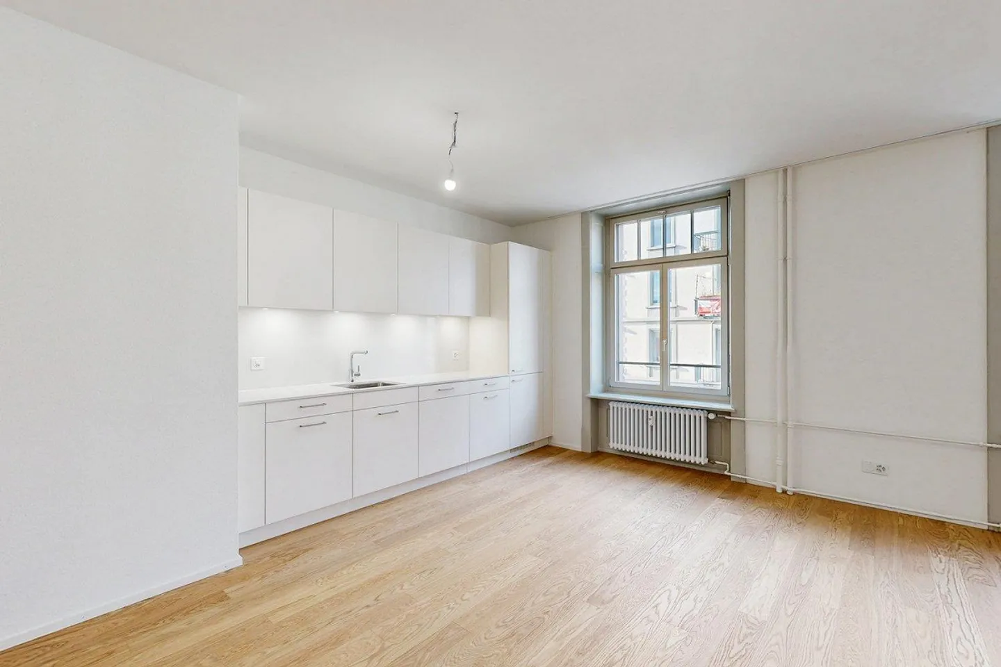 Historical Ambiance, Modern Work Environment – Your Office at Helvetiaplatz - Photo 4 of 9