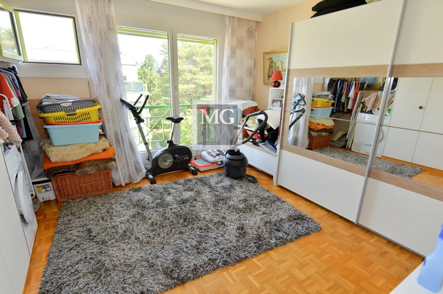 Vesenaz: Attique de 6,5 pièces avec grande terrasse et 3x garages box - Photo 7 sur 11