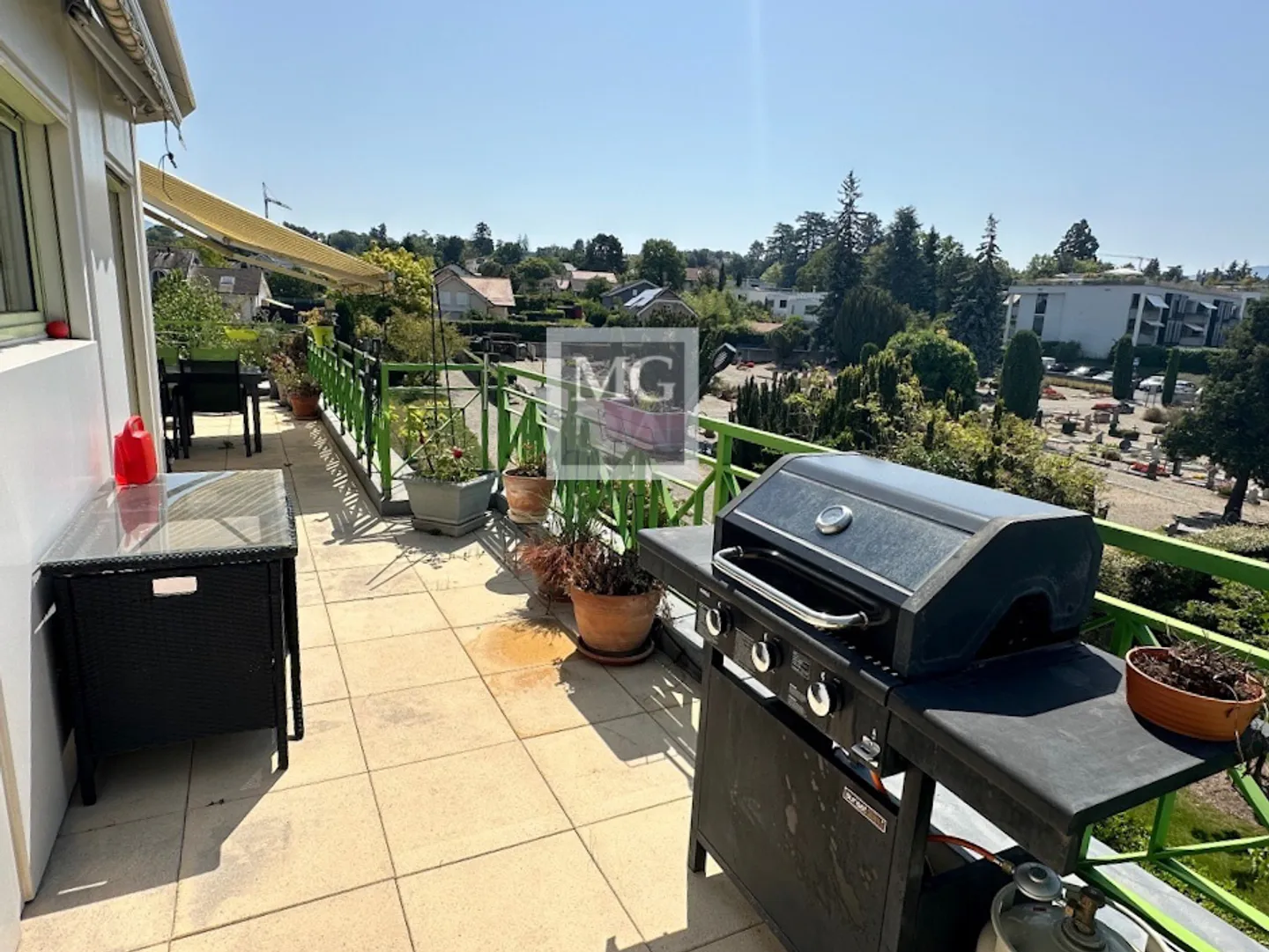 Vesenaz: Attique de 6,5 pièces avec grande terrasse et 3x garages box - Photo 10 sur 11