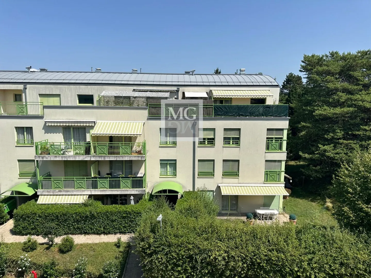 Vesenaz: Attique de 6,5 pièces avec grande terrasse et 3x garages box - Photo 11 sur 11