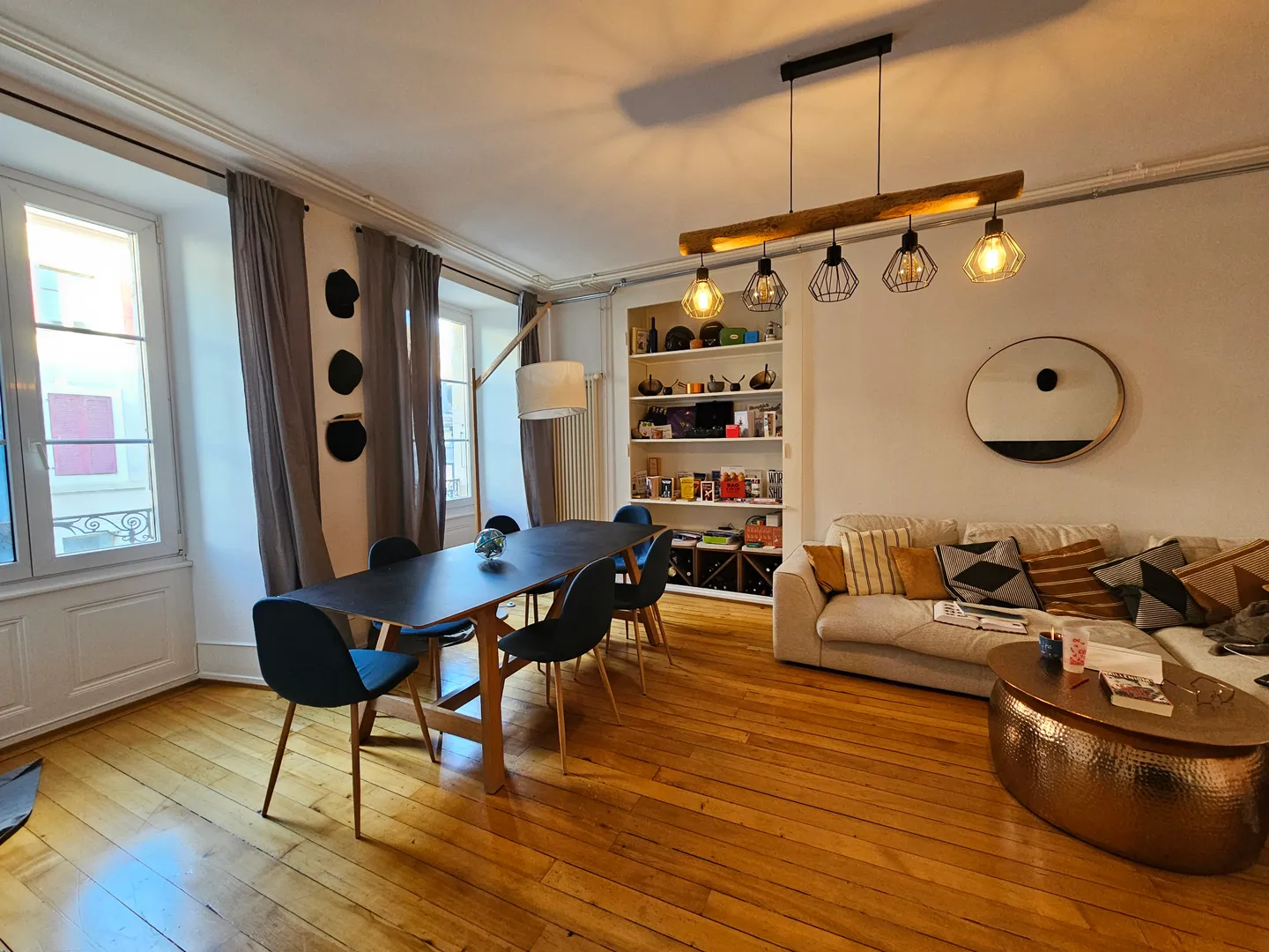 Beautiful character building - Photo 7 of 10