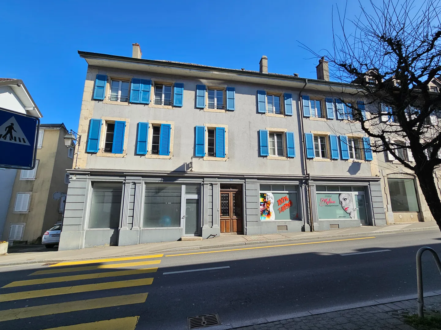 Beautiful character building - Photo 9 of 10