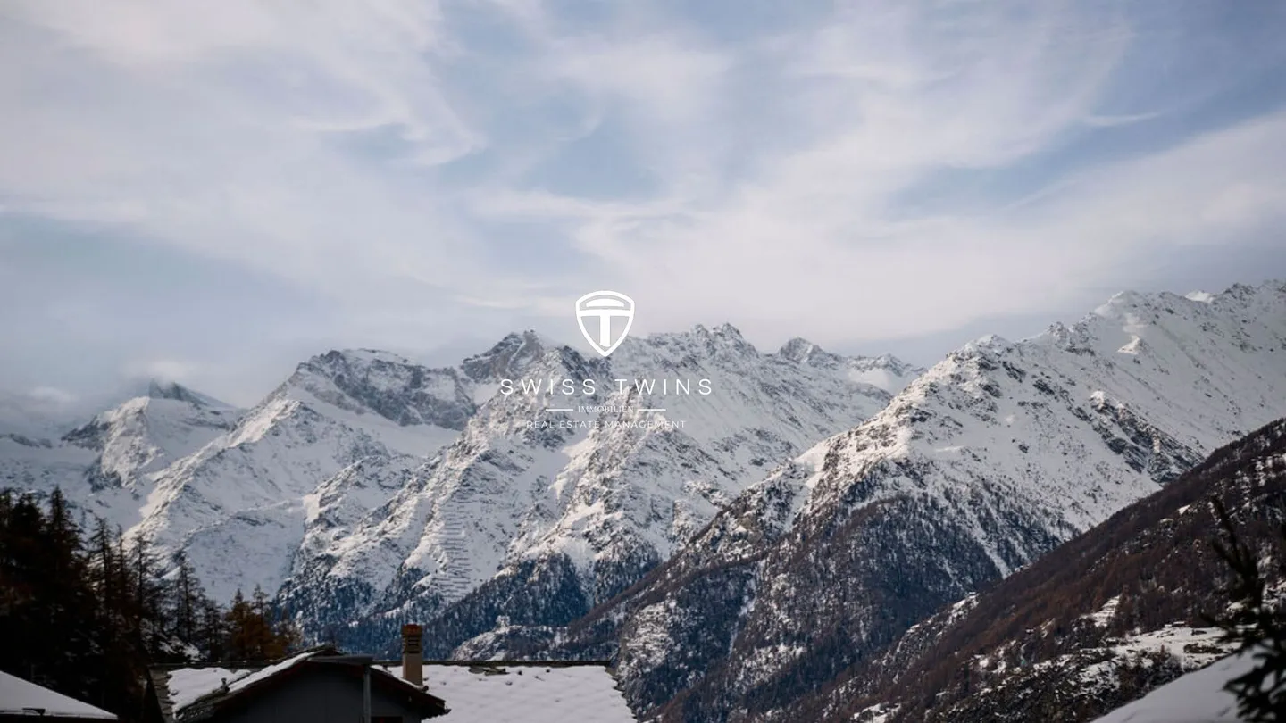 Living with Character - modern, quiet, and unique - Photo 18 of 19