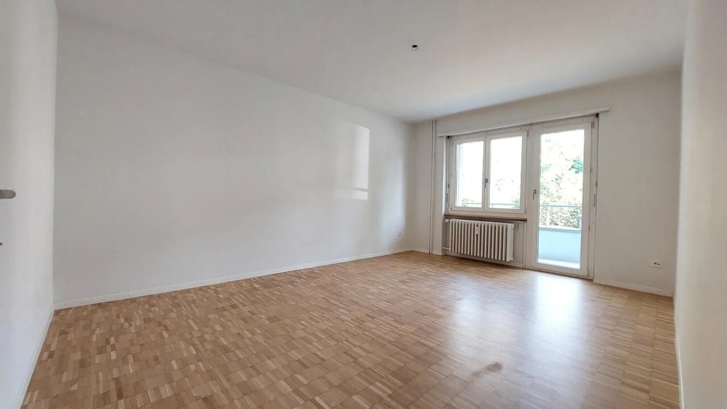 Apartment for rent - Photo 4 of 9