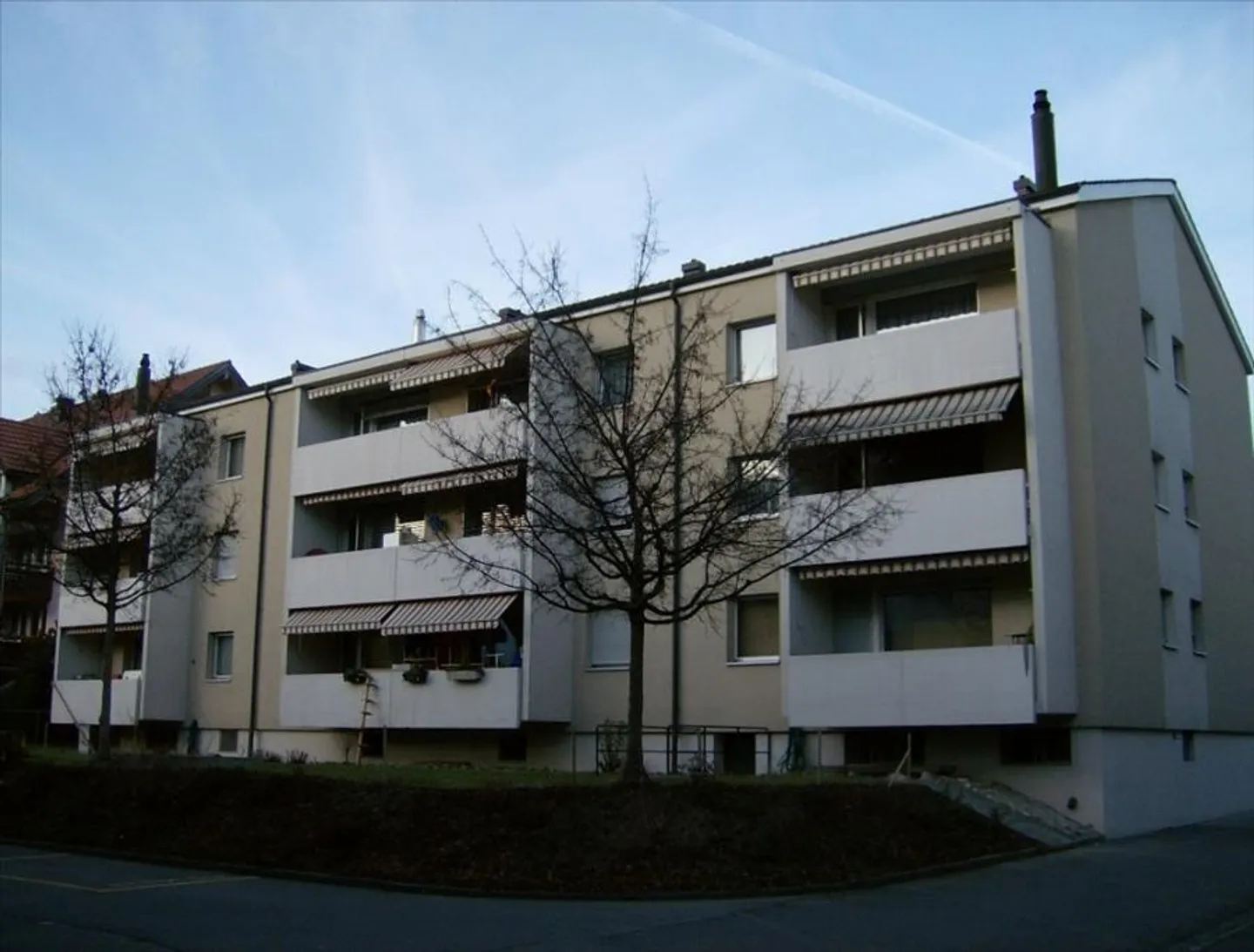 Geräumige Wohnung mit moderner Küche - Foto 1 von 8