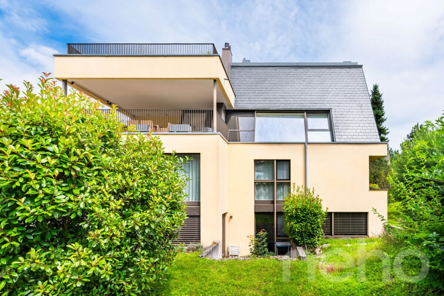 Duplex attico con giardino d'inverno, terrazza e appartamento annesso - Foto 3 di 12
