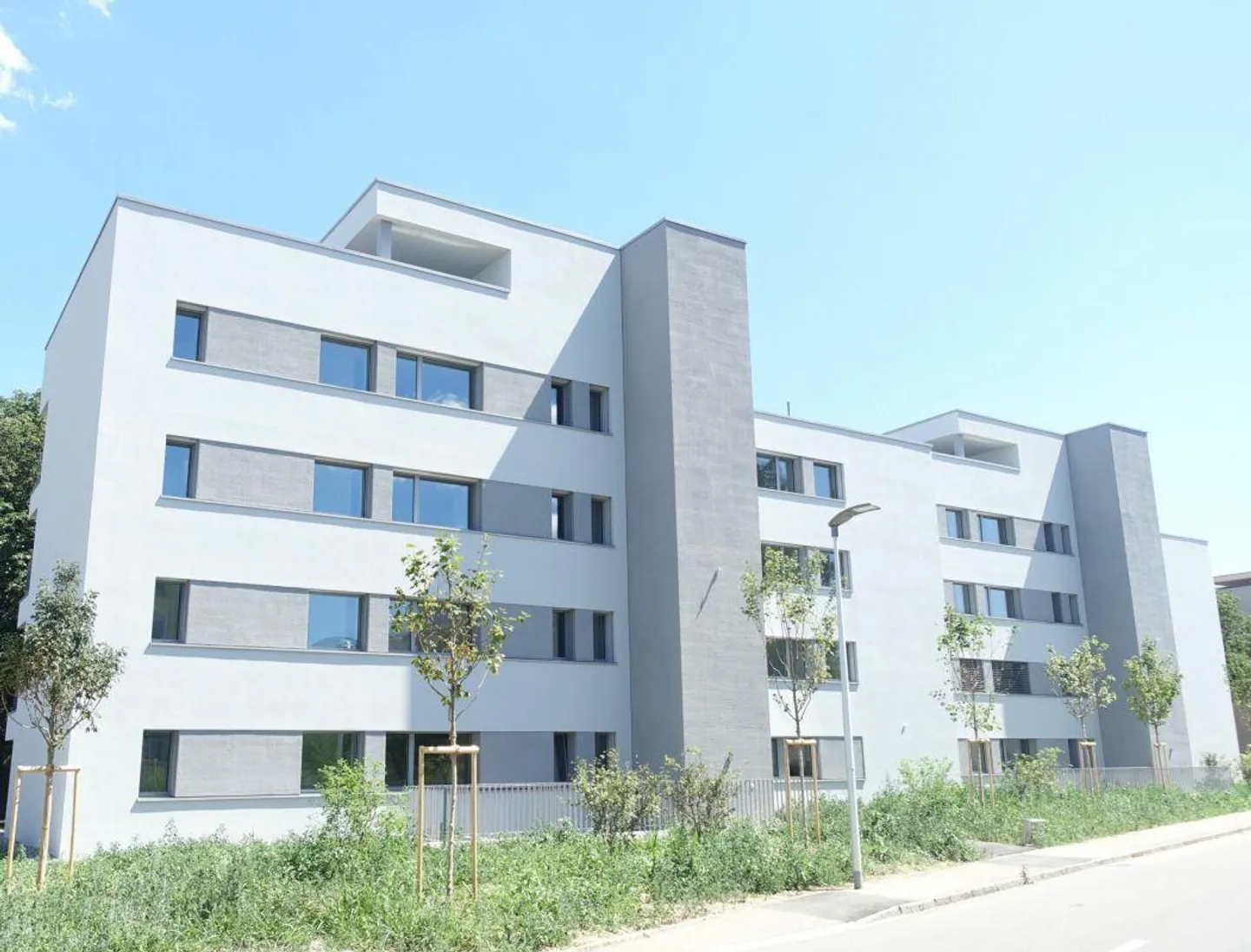 Moderno appartamento di 2,5 stanze a Reinach - Foto 1 di 5