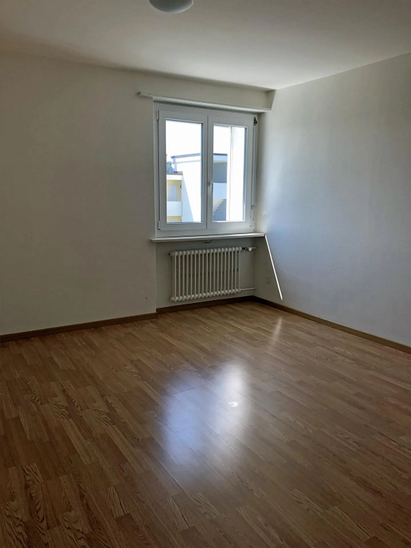 Incantevole e accogliente appartamento con 3 stanze - Foto 6 di 7