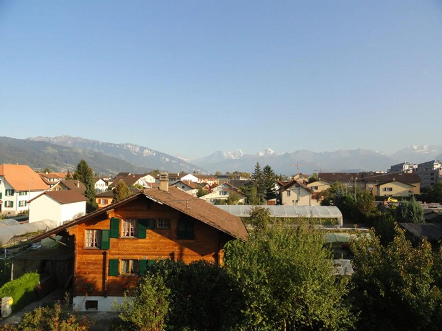 Geräumige Wohnung mit moderner Küche - Foto 8 von 8