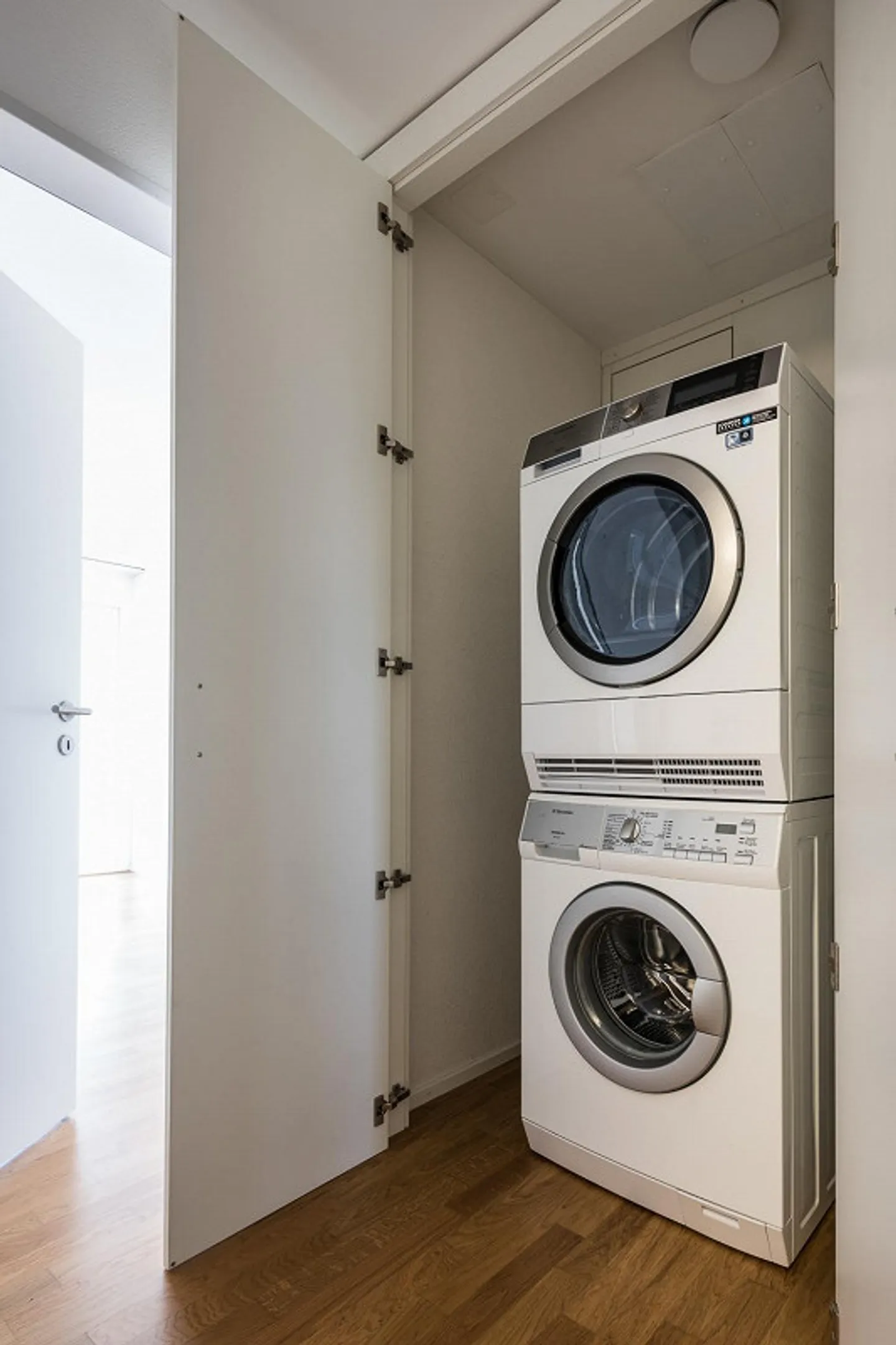 Appartamento da sogno vicino al lago cerca un nuovo residente! - Foto 11 di 12