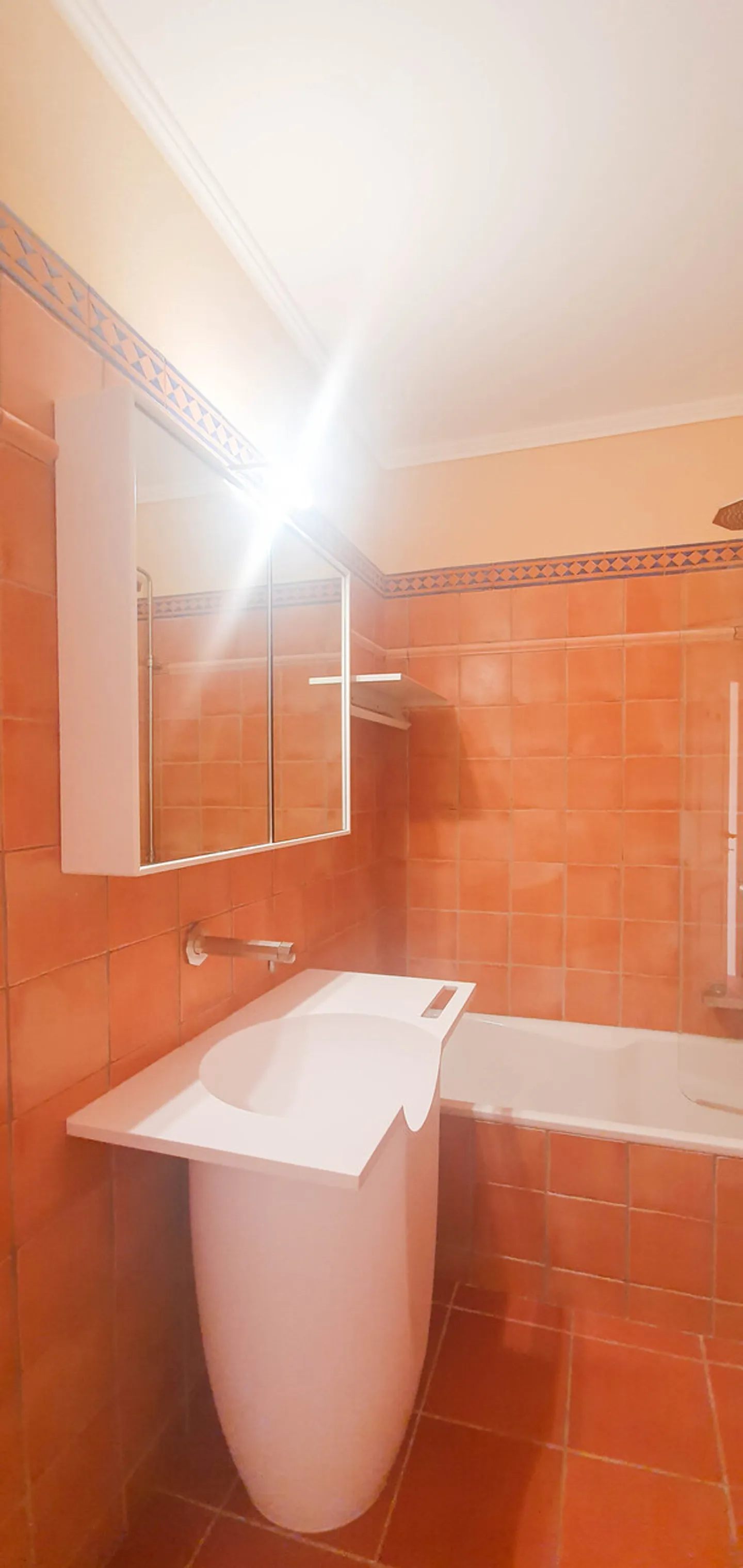 ELEGANTE APPARTAMENTO 3.5 LOCALI IN CASA D'EPOCA - Foto 4 di 8