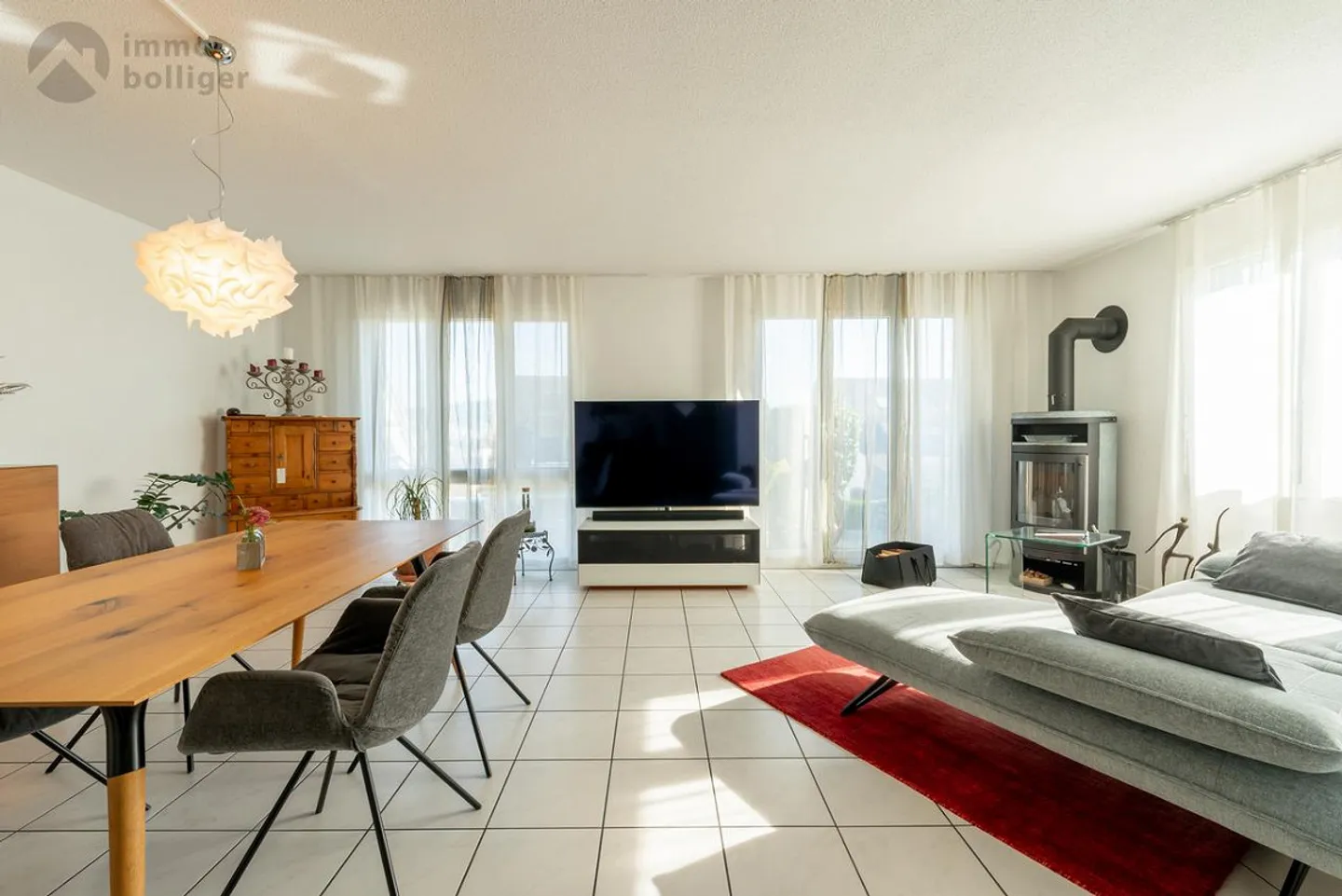 Bureau à domicile avec vue dans le quartier populaire de Hölzli - Photo 2 sur 13