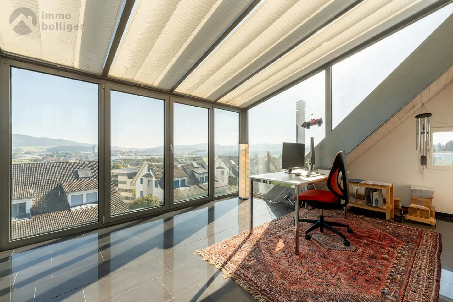 Bureau à domicile avec vue dans le quartier populaire de Hölzli - Photo 9 sur 13