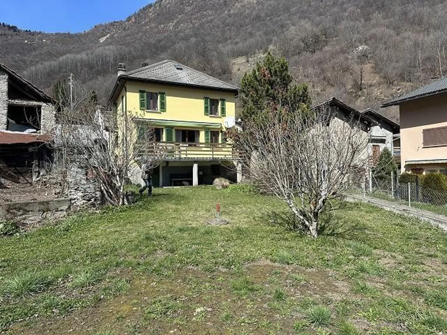 Maison individuelle de 4 1/2 pièces avec réserve de terrain - Photo 1 sur 31