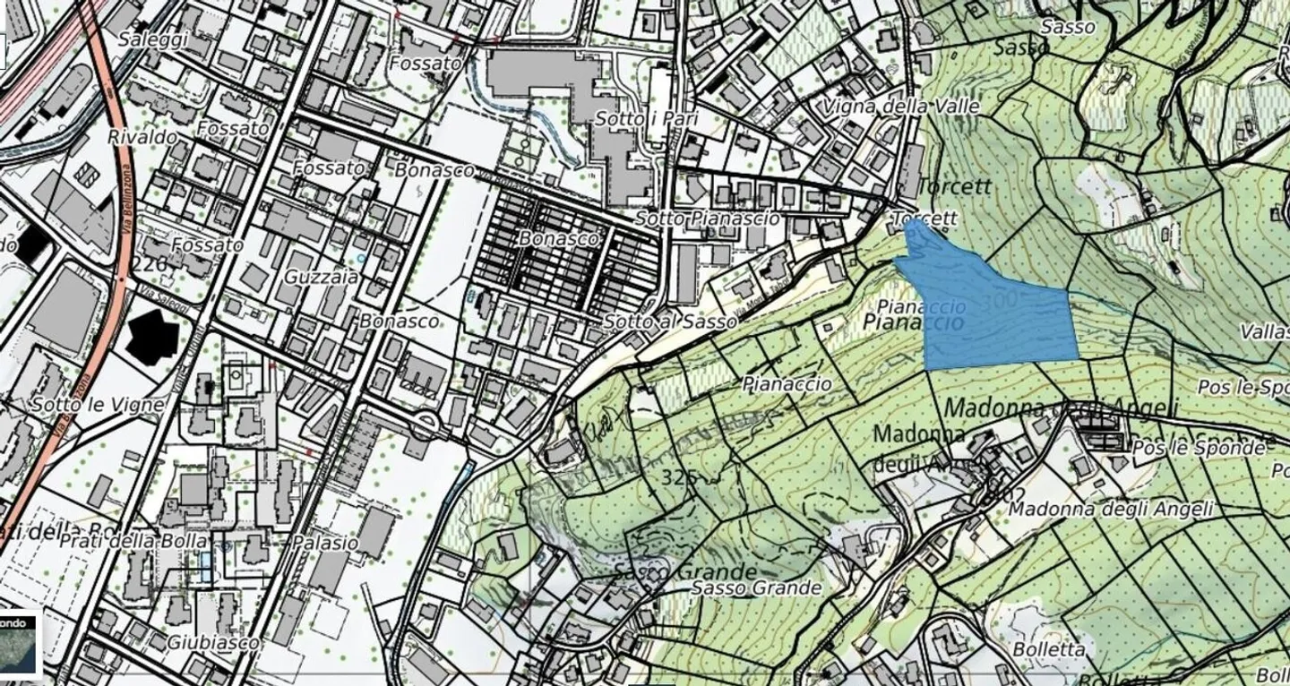 Incantevole capanna nel bosco a Giubiasco - Foto 9 di 10