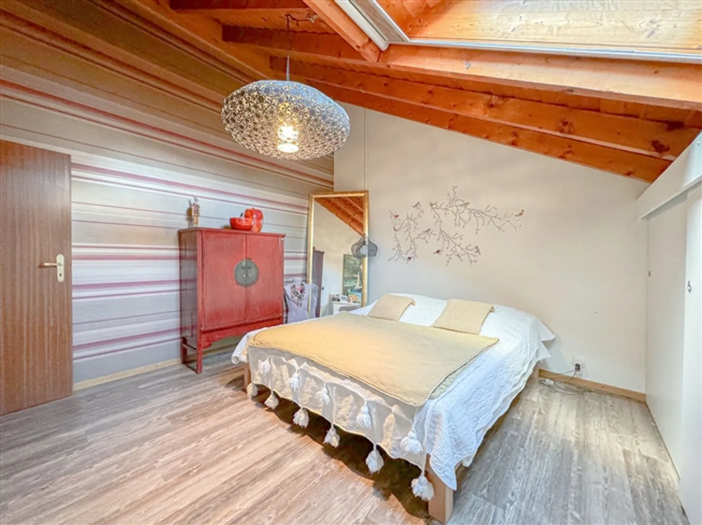 Maisonette spaziosa di 4,5 stanze nella casa di villaggio
Grande giardino - Foto 10 di 20