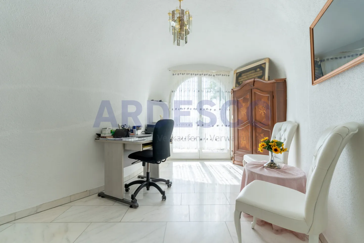 Beautiful and Unique! - Photo 12 of 16