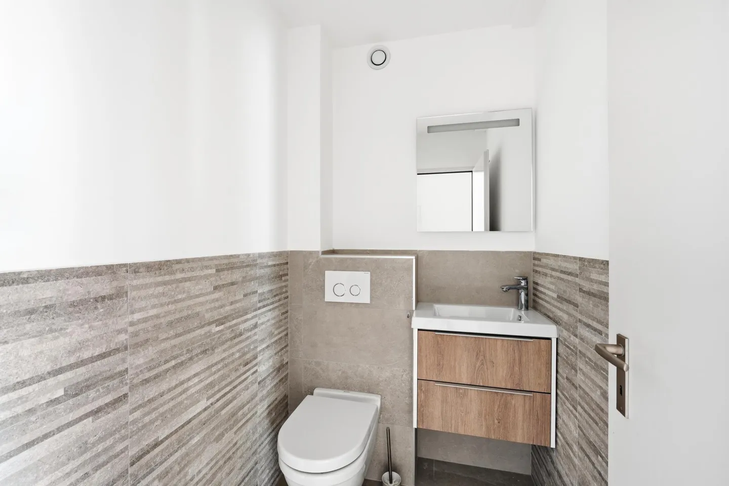 Bright Duplex Attique in St-Cergue - Photo 10 of 15