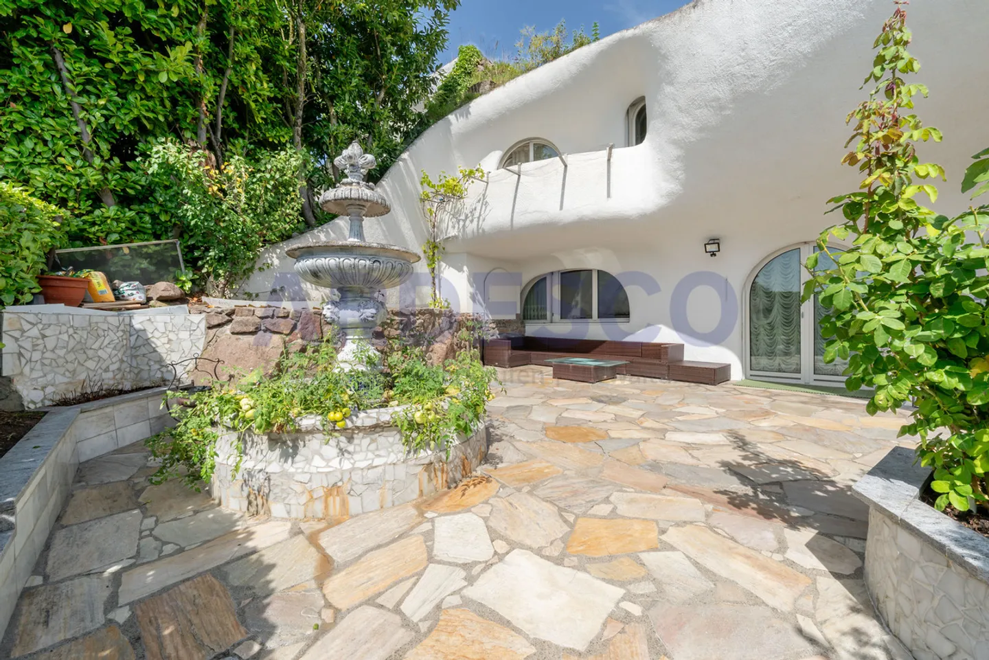 Beautiful and Unique! - Photo 14 of 16