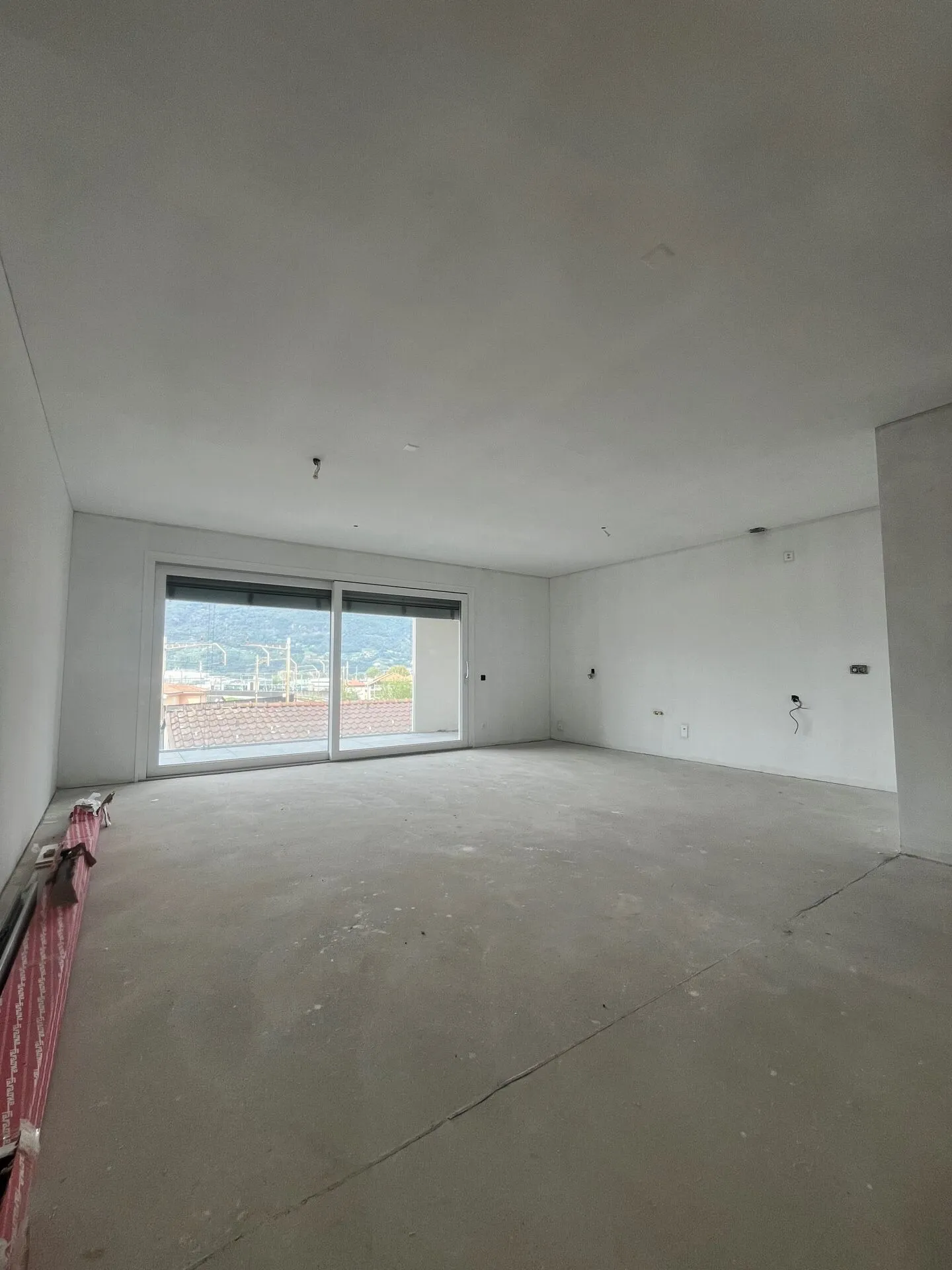 Camorino Apartment 4.5 rooms - Photo 1 of 28
