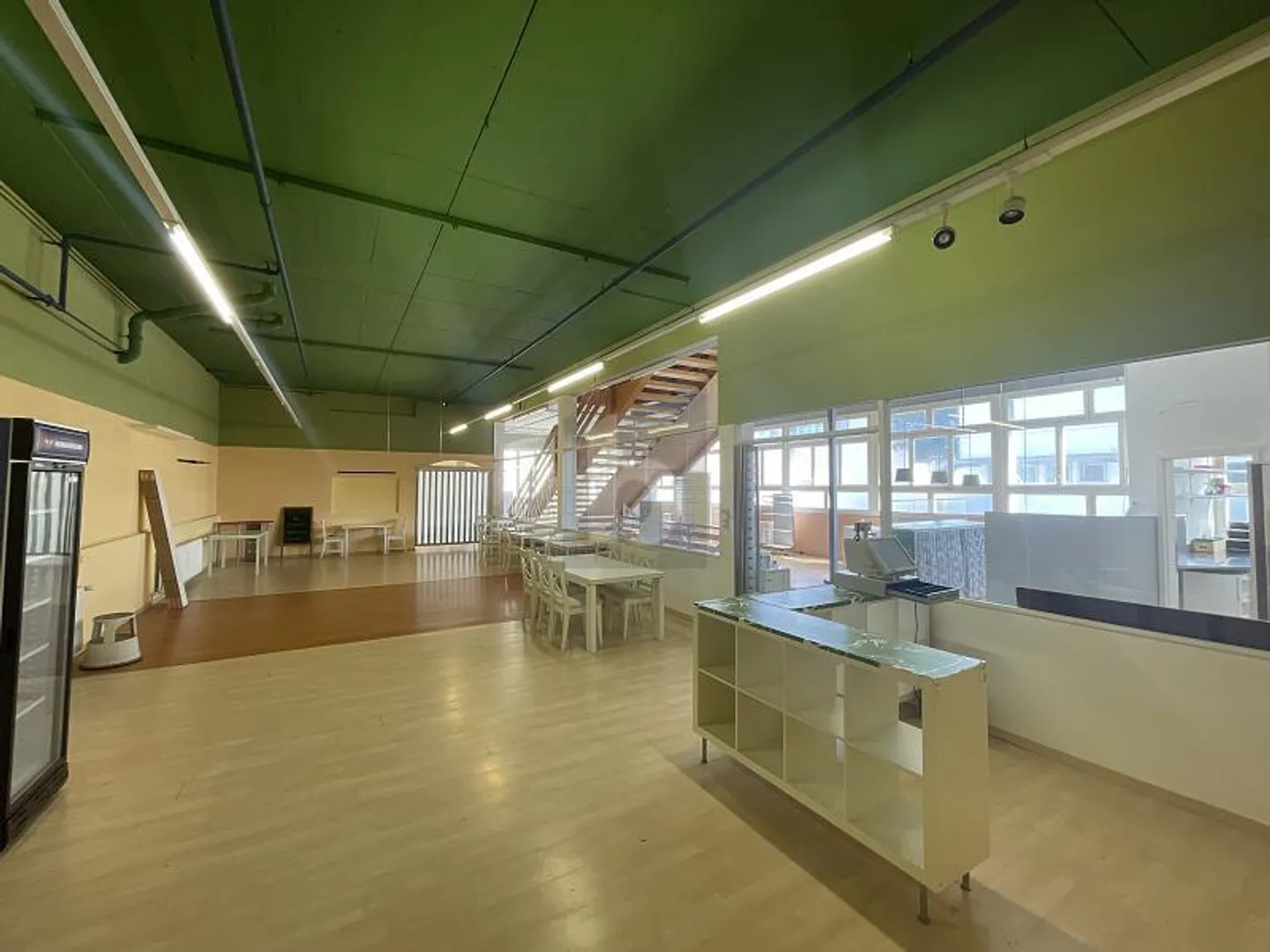 VERSATILE FOR EVENTS AND EXHIBITIONS - Photo 2 of 6