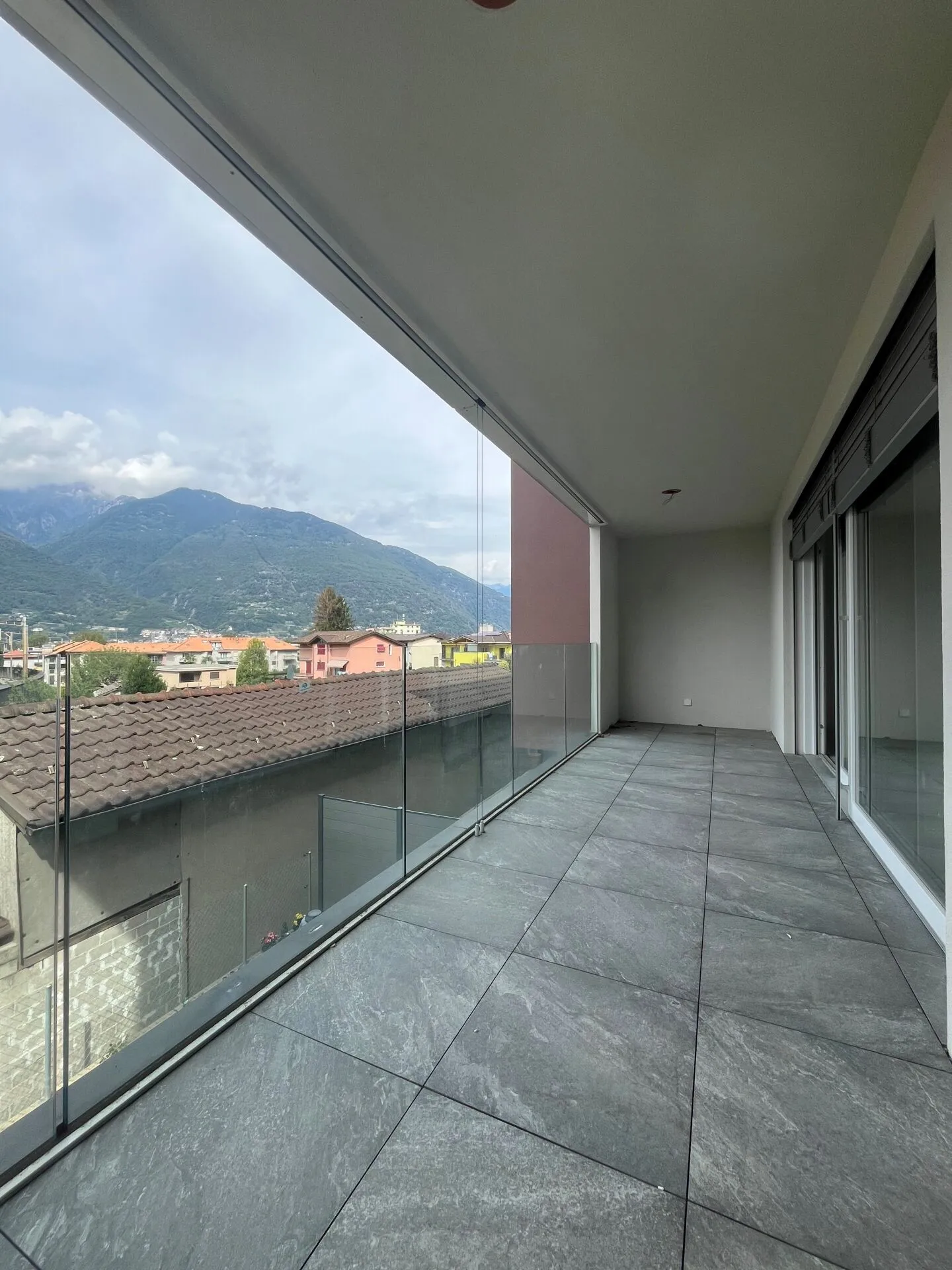 Camorino Apartment 4.5 rooms - Photo 6 of 28