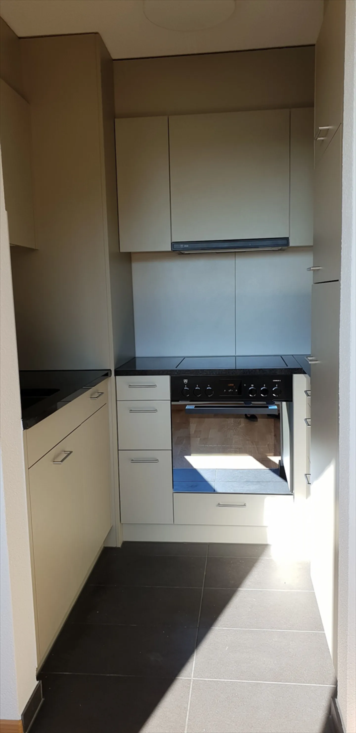 Monolocale con area salotto in giardino - Foto 3 di 3