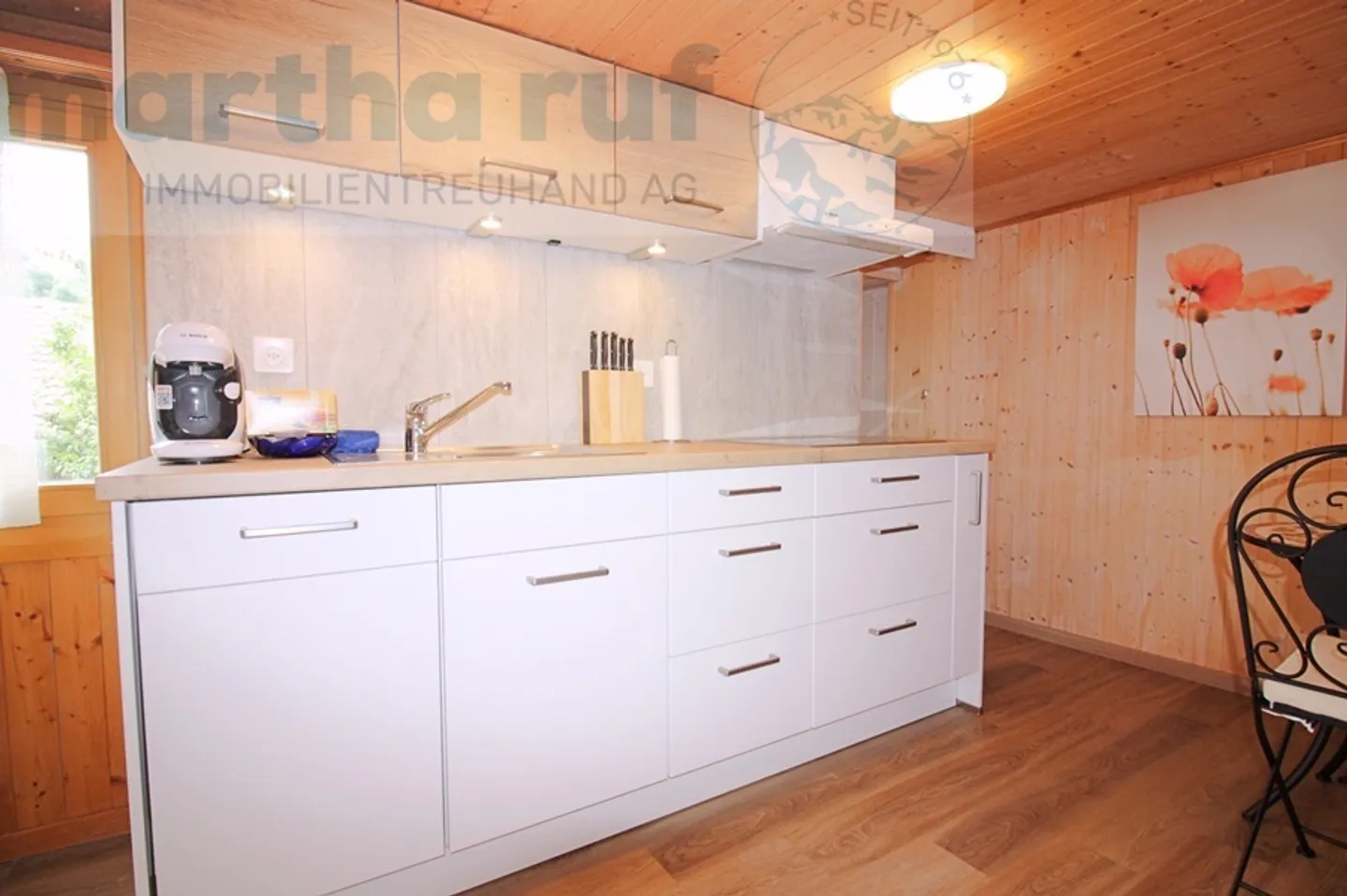 House with two 2-room apartments for Airbnb rental - Photo 3 of 14