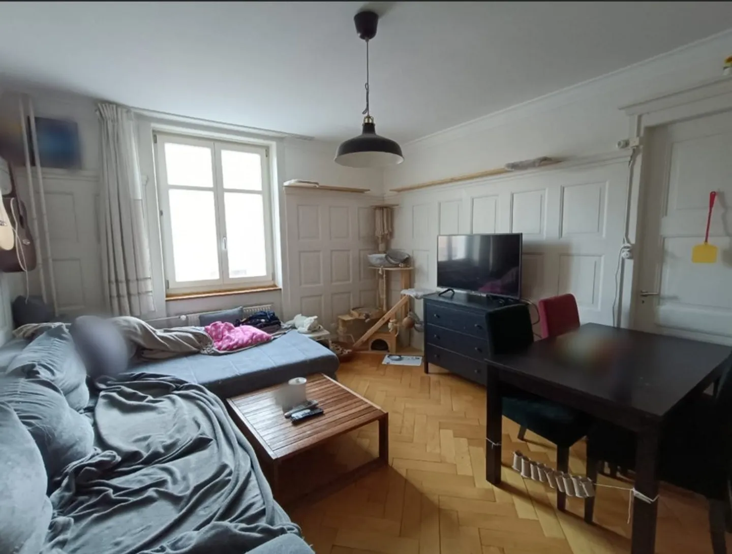 Appartement spacieux avec style - près de l'hôpital cantonal - Photo 4 sur 11