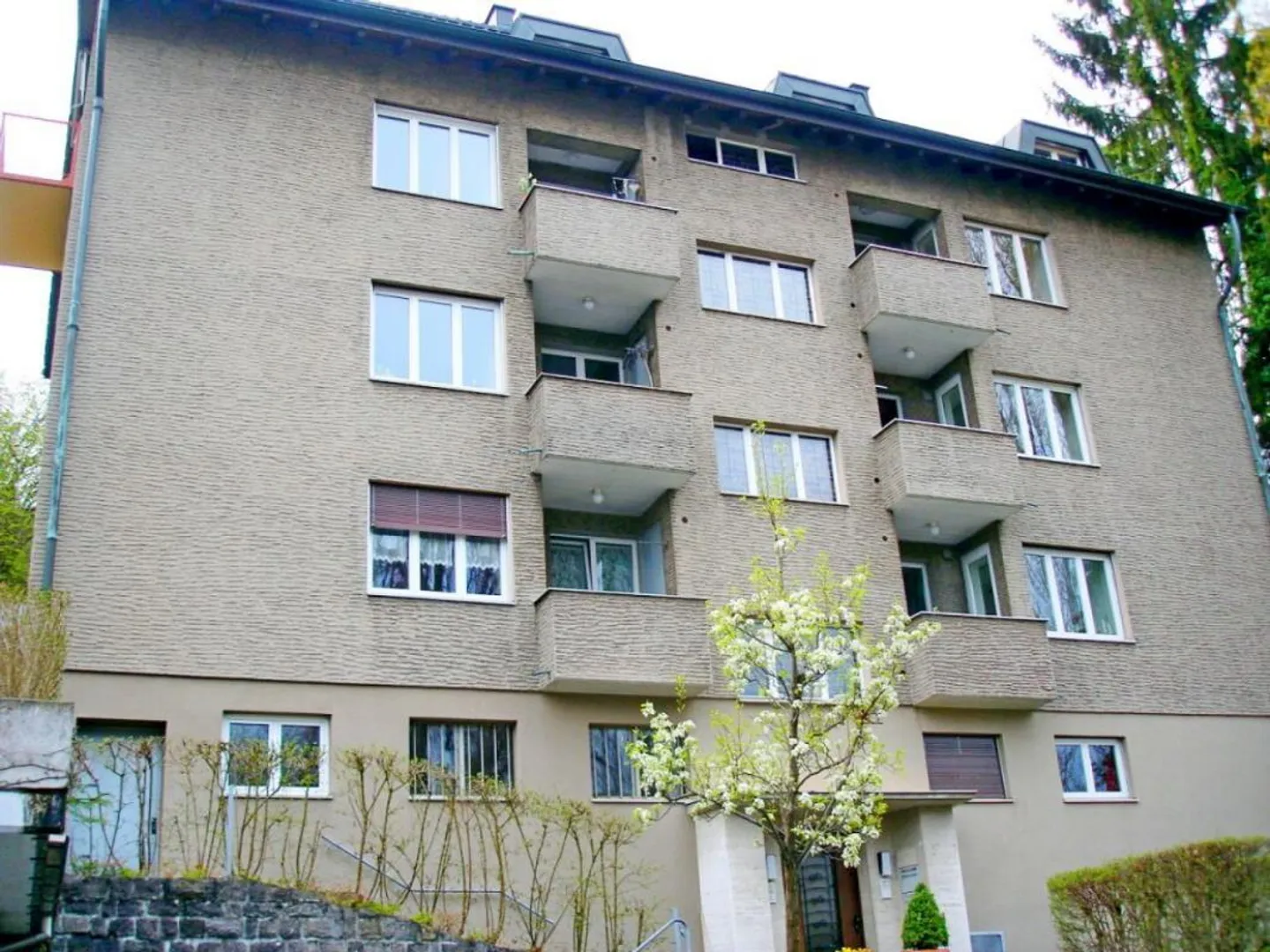 Zentrales Wohnen mit Charme - Foto 1 von 5