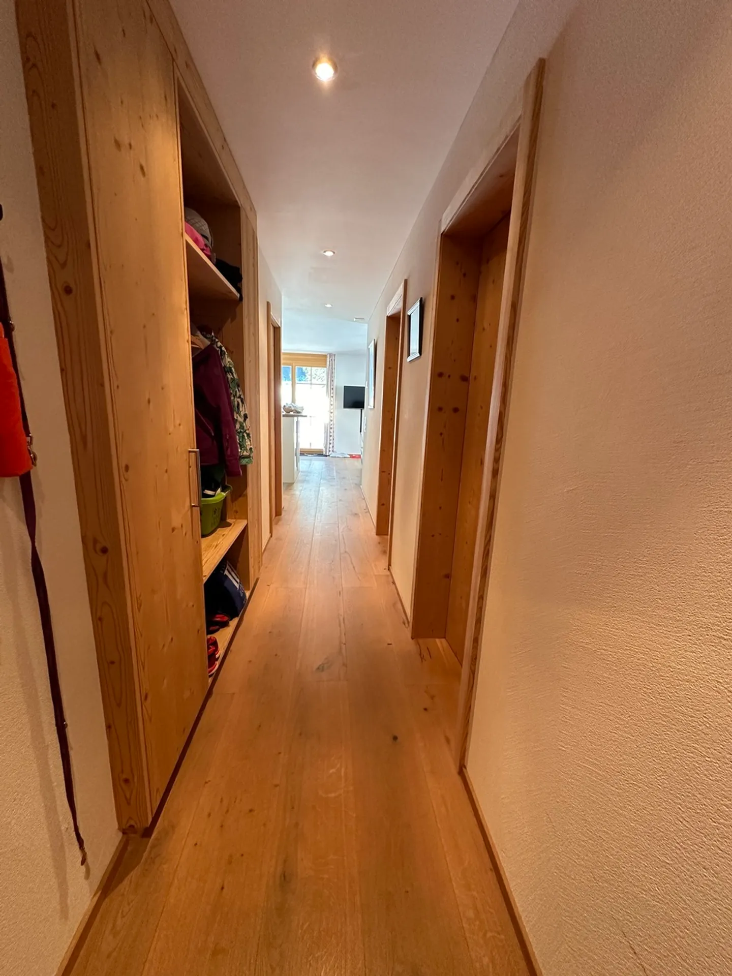 Direttamente sulla pista: appartamento di 4½ stanze con terrazza a Parpan - Foto 15 di 24