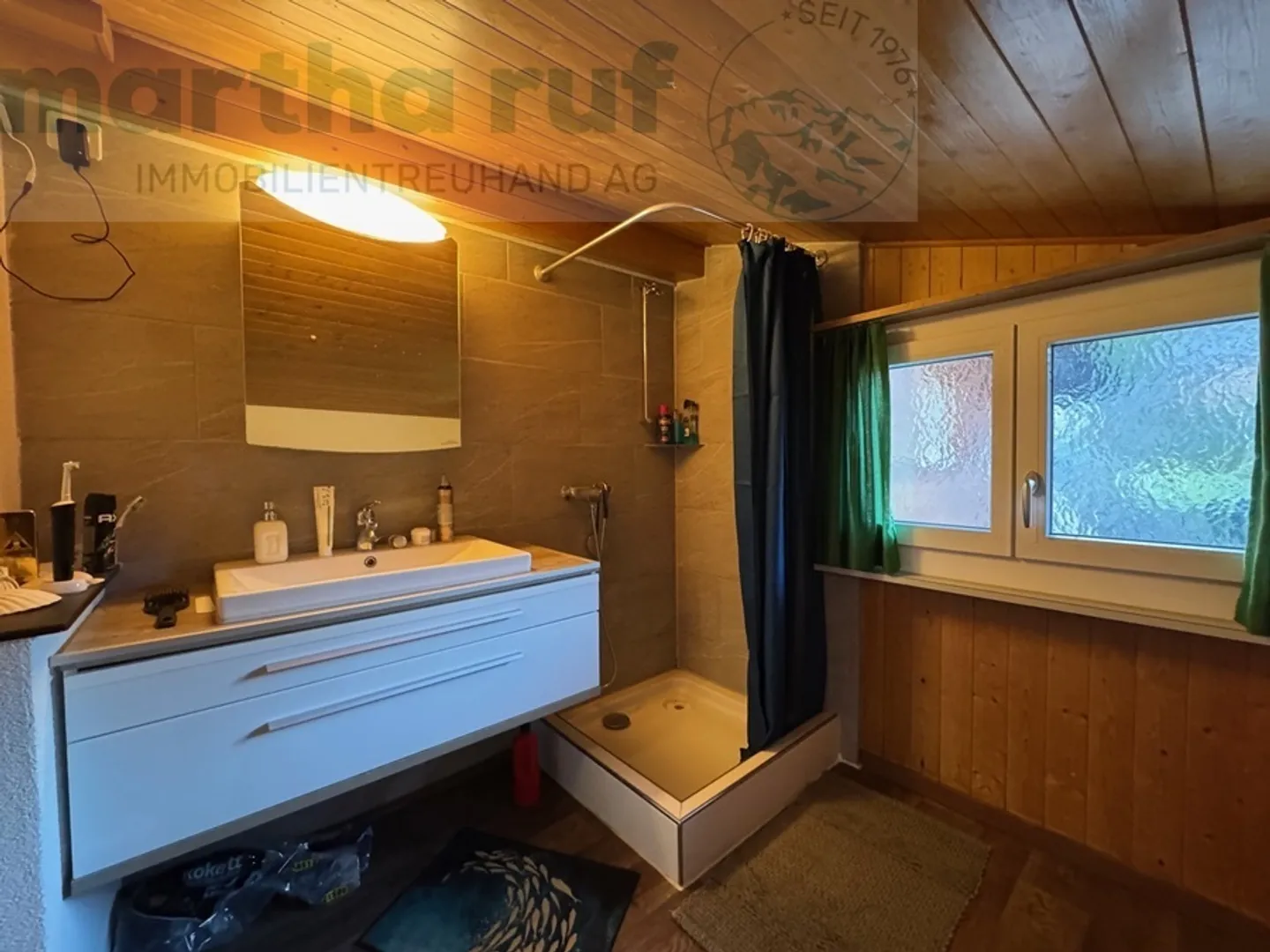 House with two 2-room apartments for Airbnb rental - Photo 11 of 14