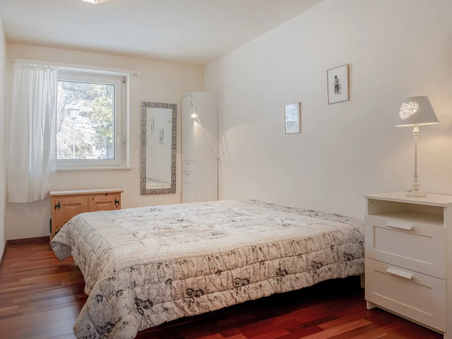 Appartamento attico elegante con fascino alpino - Foto 4 di 15