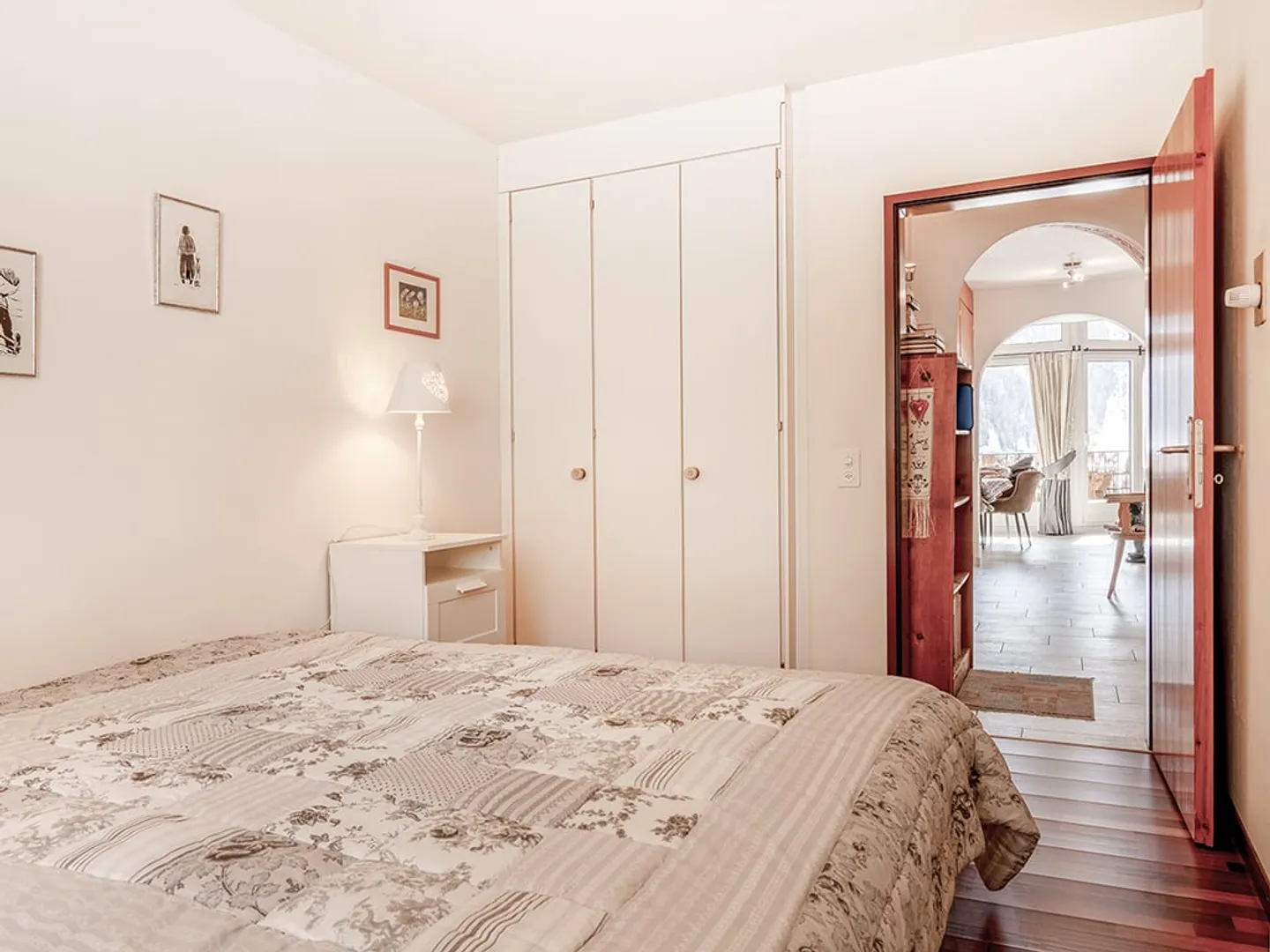 Appartamento attico elegante con fascino alpino - Foto 5 di 15