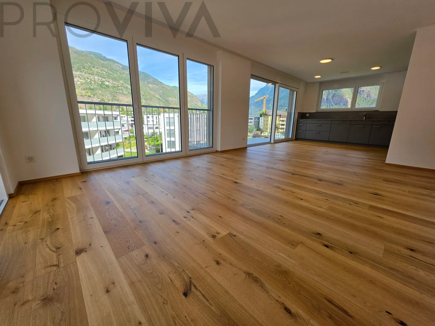 Ampio Appartamento Attico con Terrazza - Foto 4 di 8
