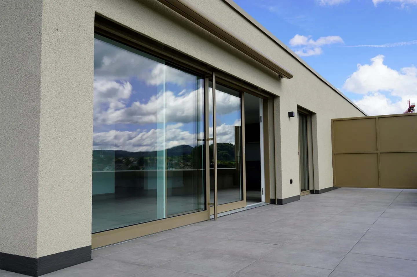 PRIMA AFFITTAZIONE - ATTICO - GRANDE VISTA! - Foto 5 di 13