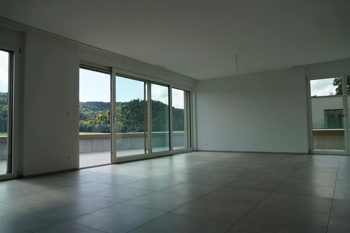 PRIMA AFFITTAZIONE - ATTICO - GRANDE VISTA! - Foto 7 di 13